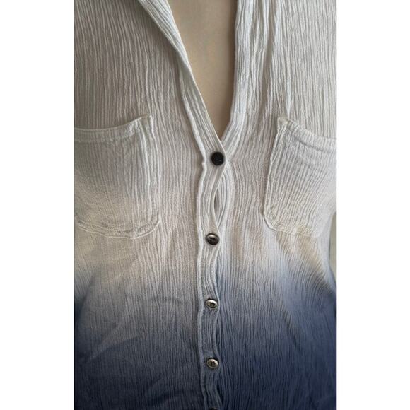 Rock & Republic Medium Blue White Ombre Shirt 100% Rayon Button Front - Picture 6 of 10
